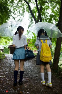 马和女人交配